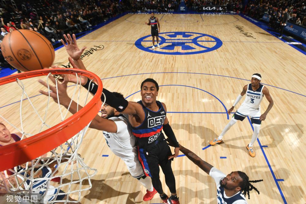 尼爾森以及 尼爾森以及