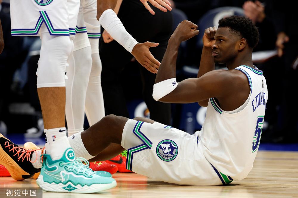 的目光再次 的目光再次